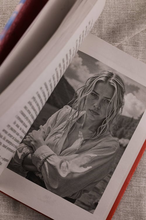 Дополнительное изображение книги «Королева скалистого берега. Песнь валькирии»