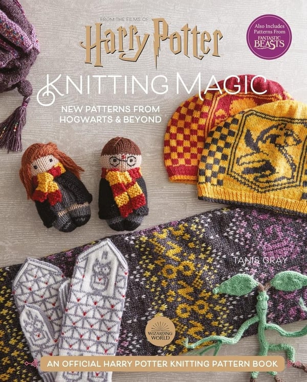 Дополнительное изображение книги «Harry Potter Knitting Magic: New Patterns from Hogwarts & Beyond»