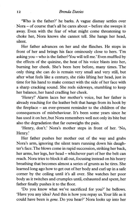 Дополнительное изображение книги «Girl Behind the Gates»