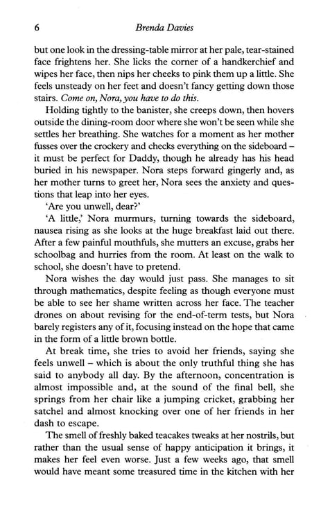 Дополнительное изображение книги «Girl Behind the Gates»