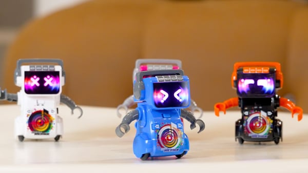 Дополнительное изображение книги «SILVERLIT Интерактивный робот ROBO REMIX»