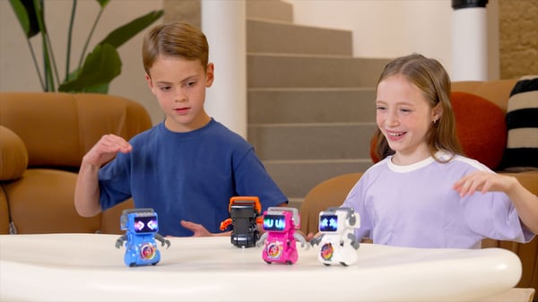 Дополнительное изображение книги «SILVERLIT Интерактивный робот ROBO REMIX»