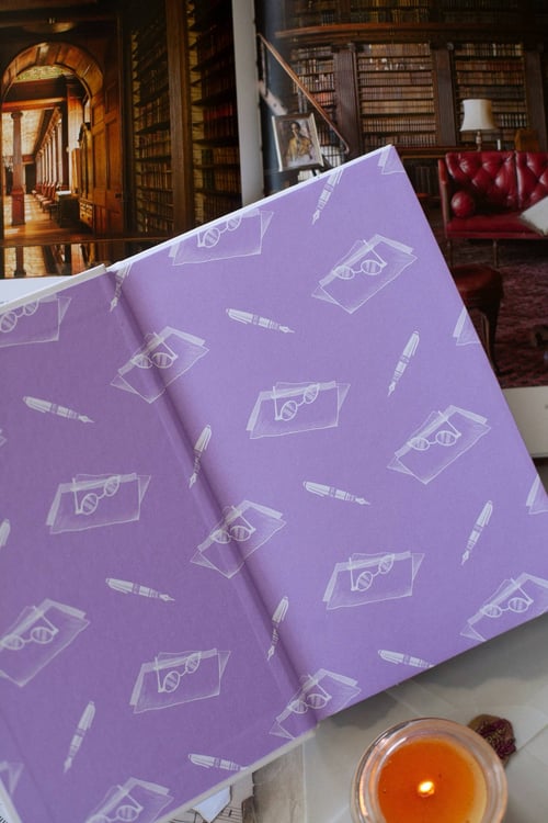 Дополнительное изображение книги «Своя комната. Вечные истории. Non-Fiction»