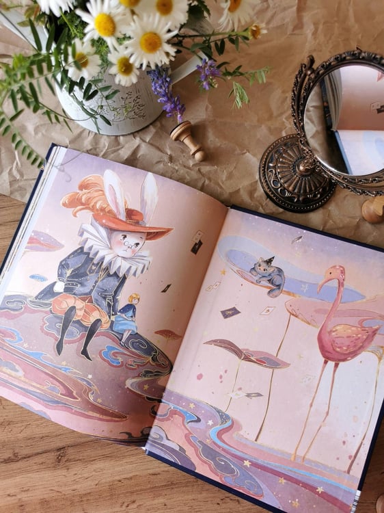 Дополнительное изображение книги «Алиса в Стране чудес (иллюстрации Ха Чанг — Tahtag)»