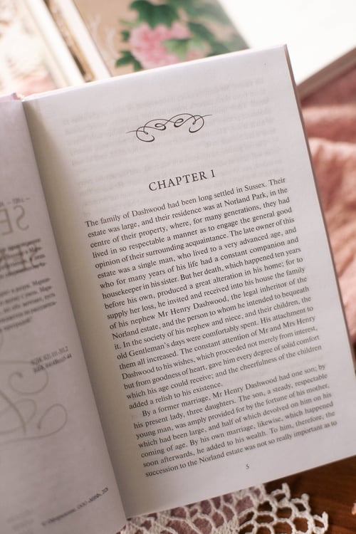Дополнительное изображение книги «Sense and sensibility. Вечные истории в оригинале»