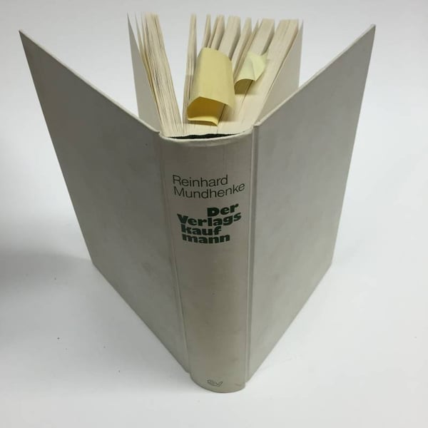 Обложка книги «Der Verlagskaufmann» — Reinhard Mundhenke, ISBN 3797304315