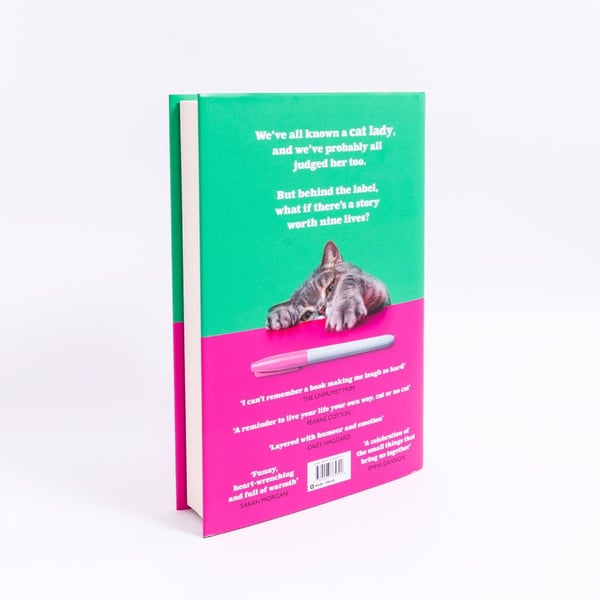 Дополнительное изображение книги «Cat Lady (O`Porter, Dawn) Кошатница (Дон О'Портер) /Книги на английском языке»