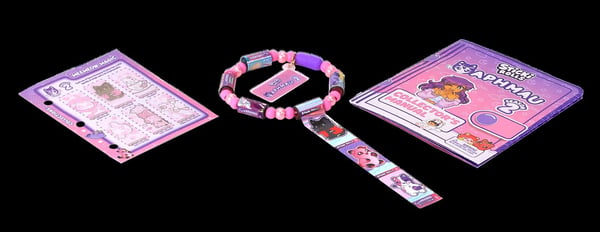 Дополнительное изображение книги «STICKI ROLLS APHMAU Браслет с аксесуарами и наклейками»