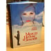 Обложка книги «Между небом и землей», ISBN 9785180009203